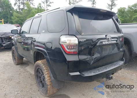 2017 Toyota 4Runner Sr5 z USA, uszkodzony, nr VIN JTEBU5JRXH5412668